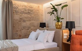Golden Gate Luxury Rooms - Unique Unesco Location
